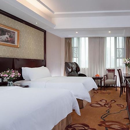 Vienna Hotel Guiyang Exhibition Center Экстерьер фото