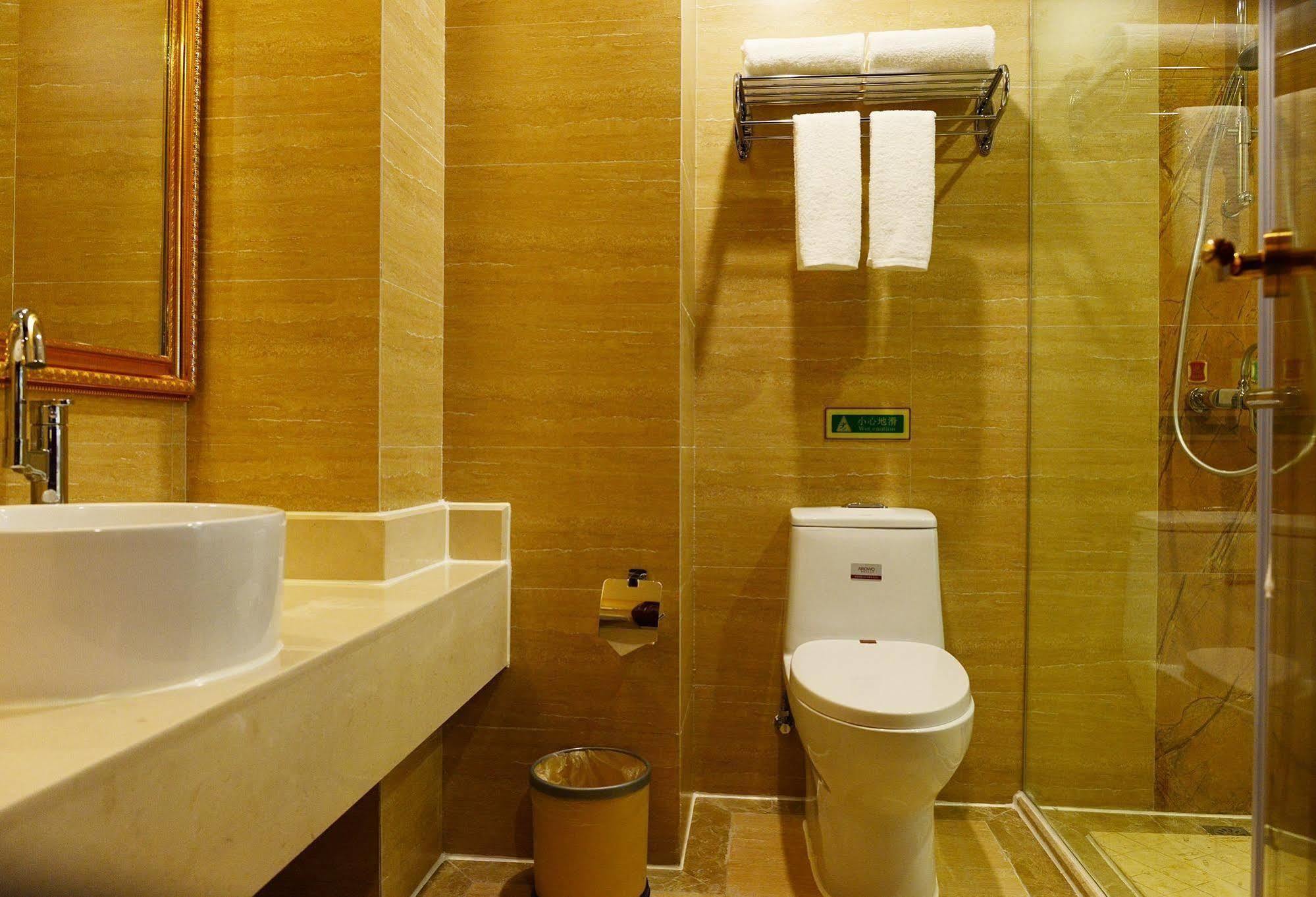Vienna Hotel Guiyang Exhibition Center Экстерьер фото